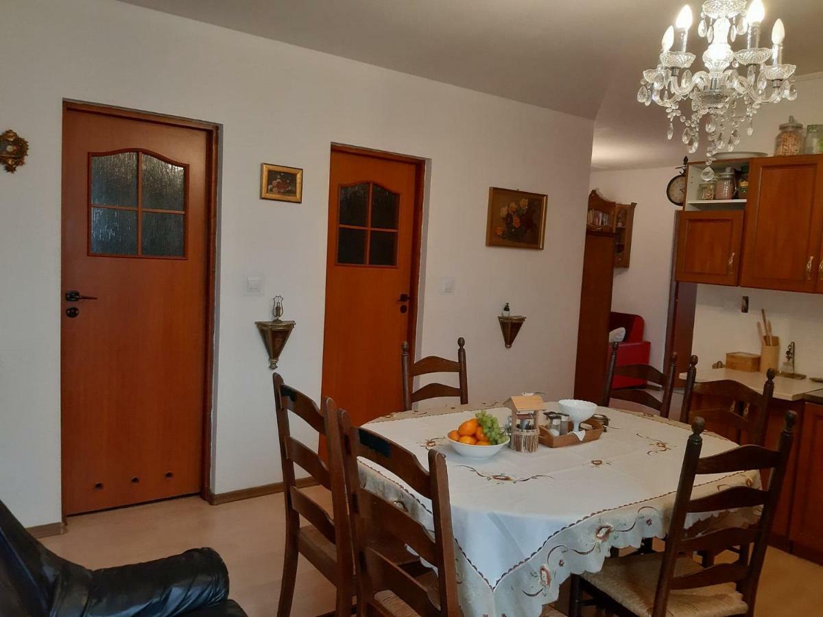 Zajazd Ponikiew - Noclegi Wadowice Kültér fotó