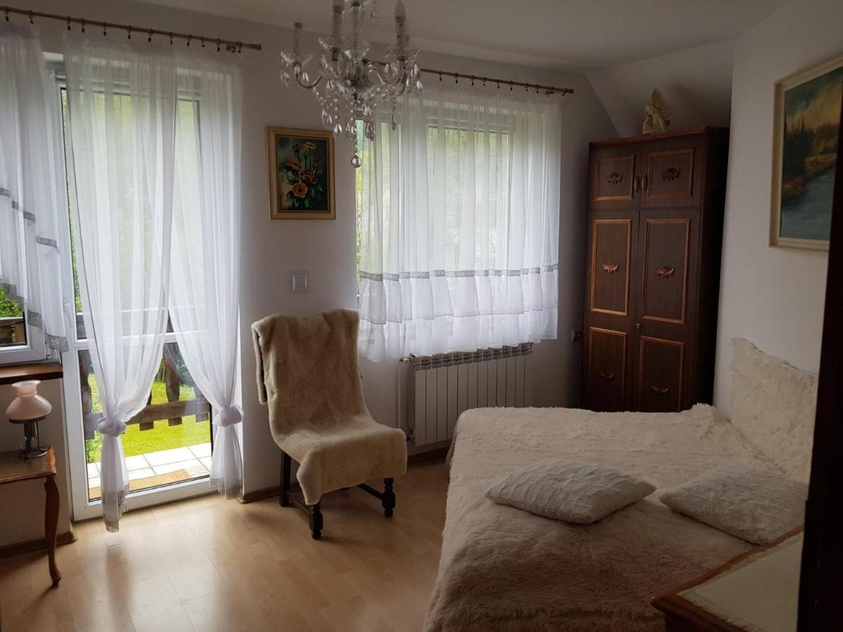 Zajazd Ponikiew - Noclegi Wadowice Kültér fotó