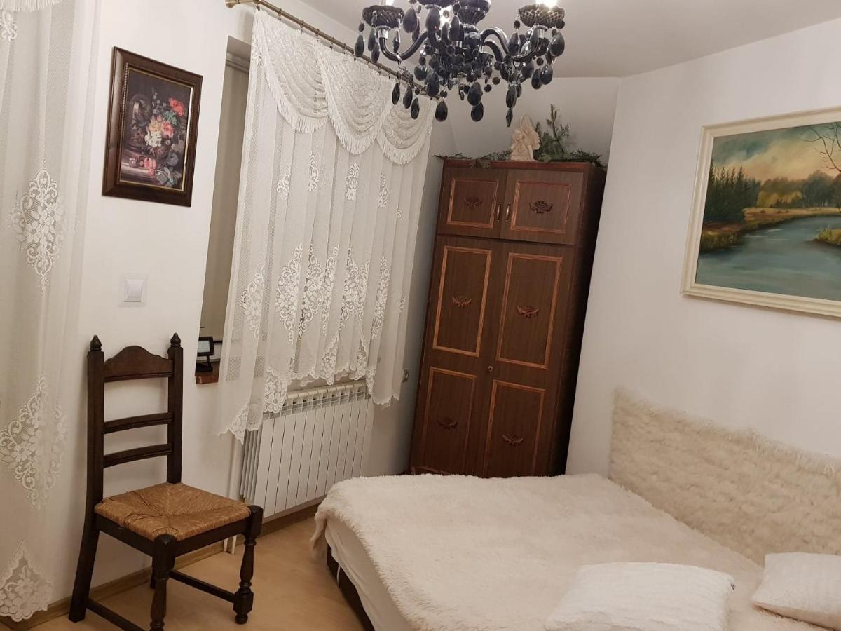 Zajazd Ponikiew - Noclegi Wadowice Kültér fotó